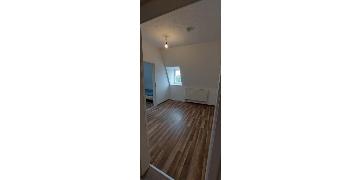 Dachgeschoßwohnung Seegebiet Mansfelder Land - 5 Zimmer, 95 m&sup2;, 617&euro; | Angebot:22527678