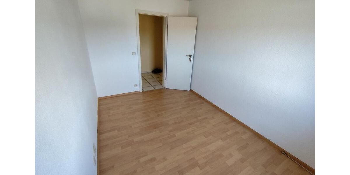 Dachgeschoßwohnung Neuenbürg - 3.5 Zimmer, 85 m&sup2;, 1.230&euro; | Angebot:26050720