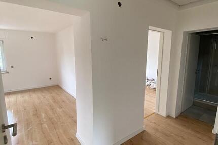 Haus Heusweiler - 4 Zimmer, 130 m&sup2;, 1.200&euro; | Angebot:25894824