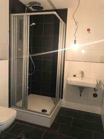 Exklusive 3-Zimmer Stadt Wohnung mit 2 Balkonen ! zimmer