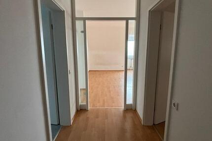 helle Dachgeschosswohnung - 3 ZKB mit Einbauküche in Frickhofen zimmer