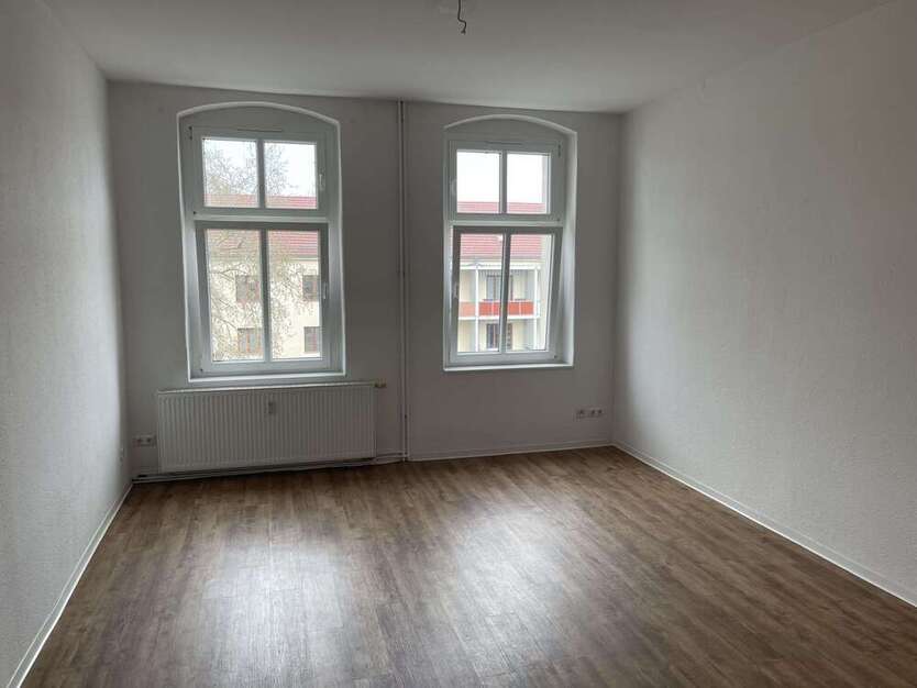 1 Zimmer-Wohnung mit Balkon und Küche *perfekt für Pendler, Azubis & Studenten*