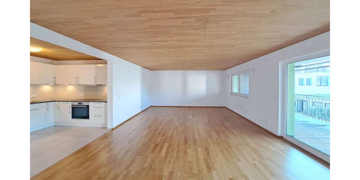 Etagenwohnung Waldshut-Tiengen Tiengen - 3.5 Zimmer, 91 m&sup2;, 1.275&euro; | Angebot:26085371