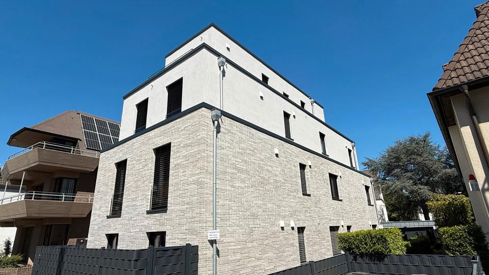 Etagenwohnung Köln Rodenkirchen - 4 Zimmer, 133 m&sup2;, 2.660&euro; | Angebot:26587517