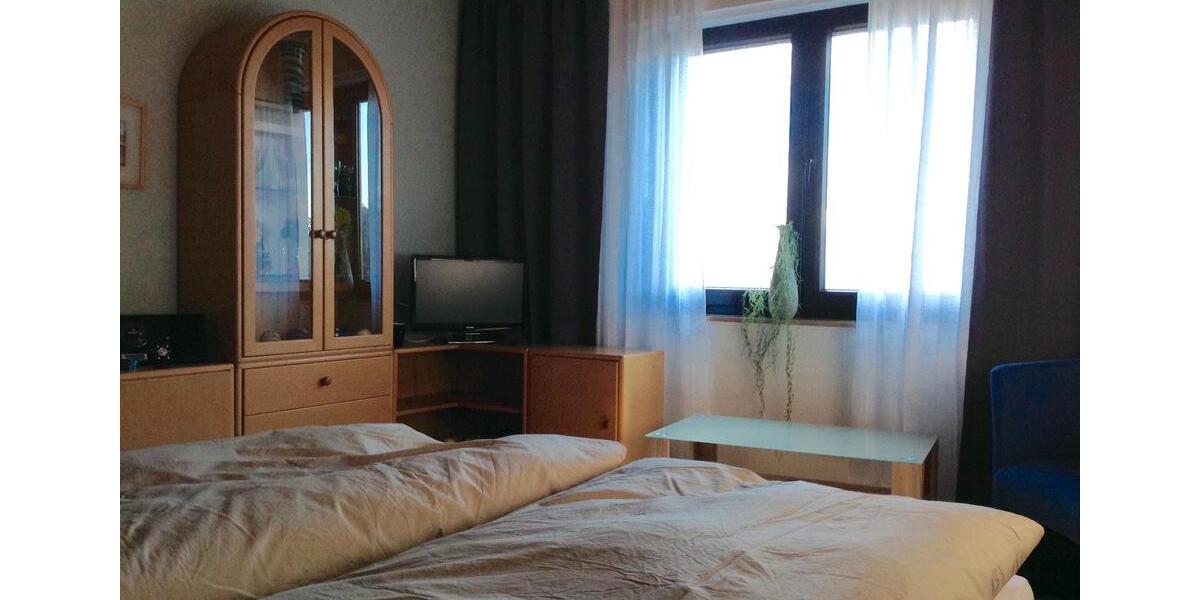 Monteurzimmer, WG-Zimmer, Langzeitanmietung zum Pauschalpreis 3 zimmer