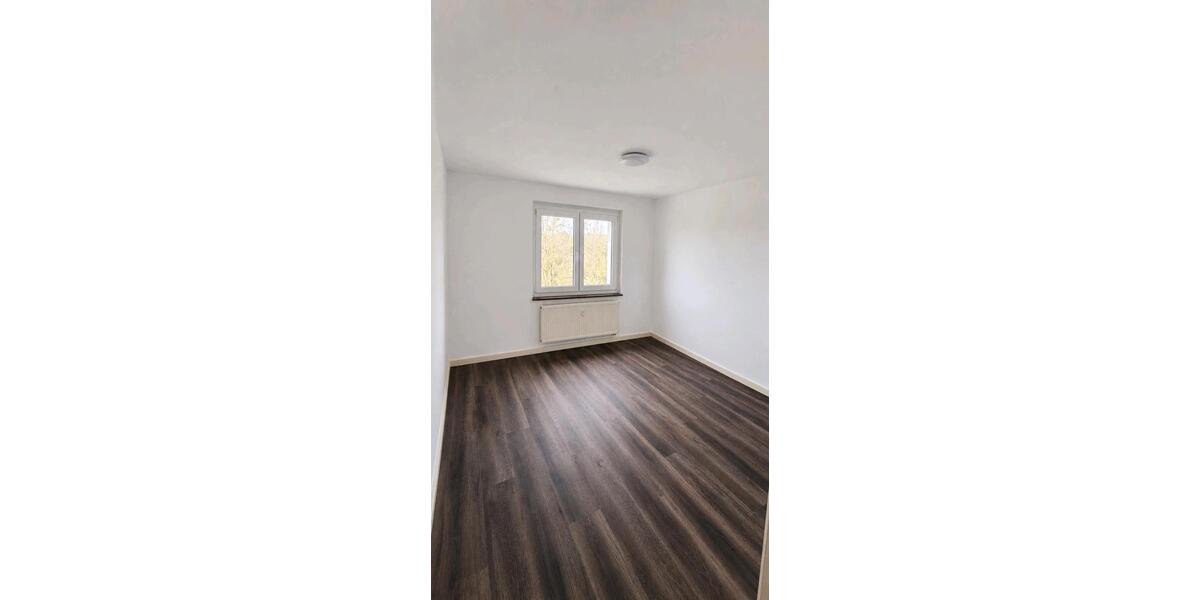 Etagenwohnung Neustrelitz - 2 Zimmer, 41 m&sup2;, 425&euro; | Angebot:26612771
