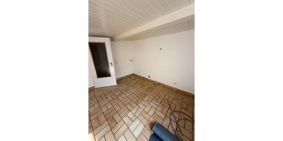Einfamilienhaus Lauterbach (Hessen) - 6 Zimmer, 84 m&sup2;, 800&euro; | Angebot:25805945