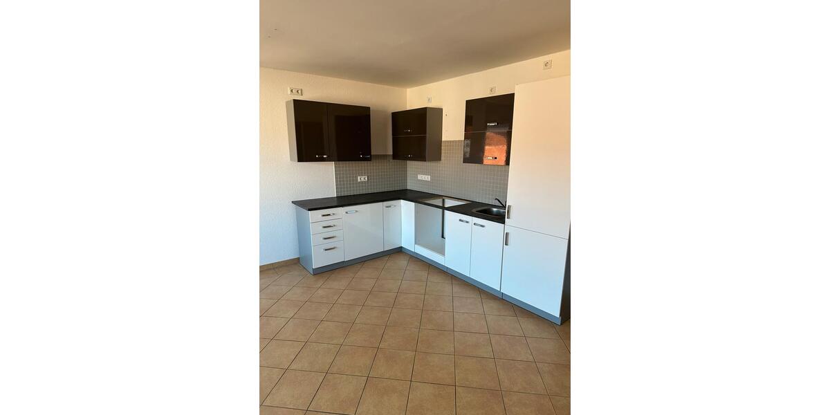Etagenwohnung Goldberg - 3 Zimmer, 123 m&sup2;, 700&euro; | Angebot:26278025