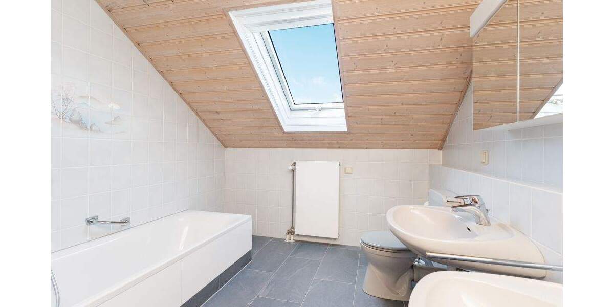 Doppelhaushälfte Neumarkt Altenhof - 4 Zimmer, 139 m&sup2;, 1.340&euro; | Angebot:25661915