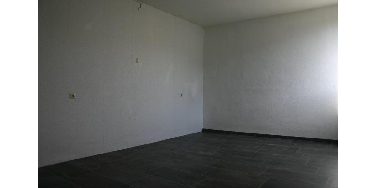 Etagenwohnung Schömberg - 5 Zimmer, 92 m&sup2;, 700&euro; | Angebot:25941982