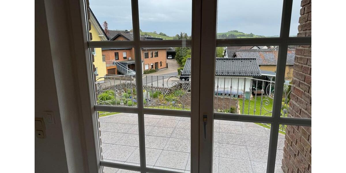 Dachgeschoßwohnung Bad Münstereifel - 3 Zimmer, 101 m&sup2;, 1.198&euro; | Angebot:26650154
