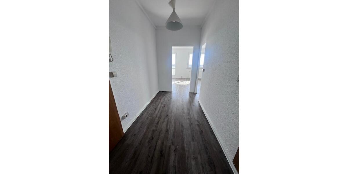 Etagenwohnung Halle (Saale) Silberhöhe - 5 Zimmer, 77 m&sup2;, 600&euro; | Angebot:25974501
