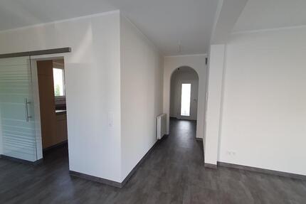 Wohnung Lennestadt - 3 Zimmer, 84 m&sup2;, 750&euro; | Angebot:25081463