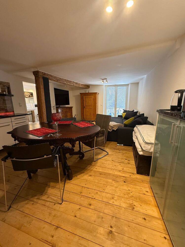 Voll möblierte 1,5 Zimmer Wohnung mit Terrasse