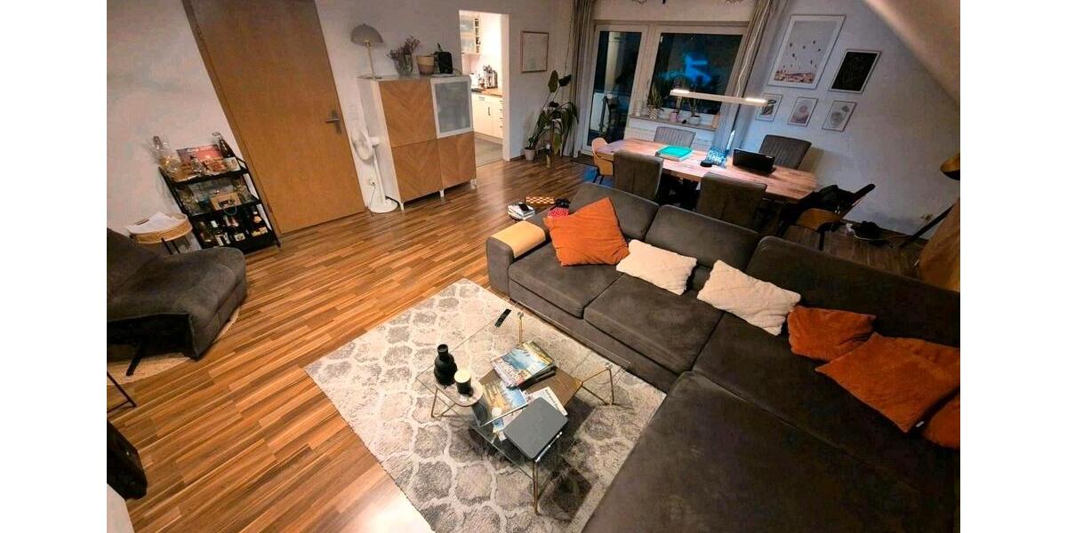 Dachgeschoßwohnung Nidderau - 3 Zimmer, 94 m&sup2;, 1.080&euro; | Angebot:26032236