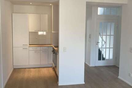 Wohnung Göppingen - 2 Zimmer, 65 m&sup2;, 840&euro; | Angebot:25831794