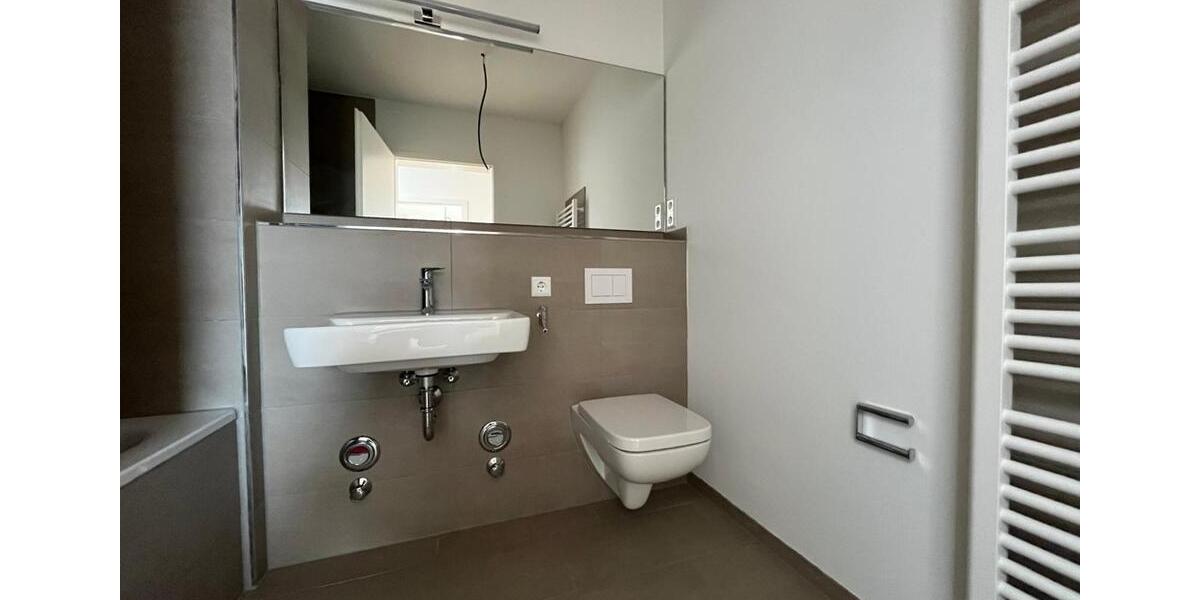 Dachgeschoßwohnung Bad Friedrichshall - 4 Zimmer, 133 m&sup2;, 2.016&euro; | Angebot:26068590