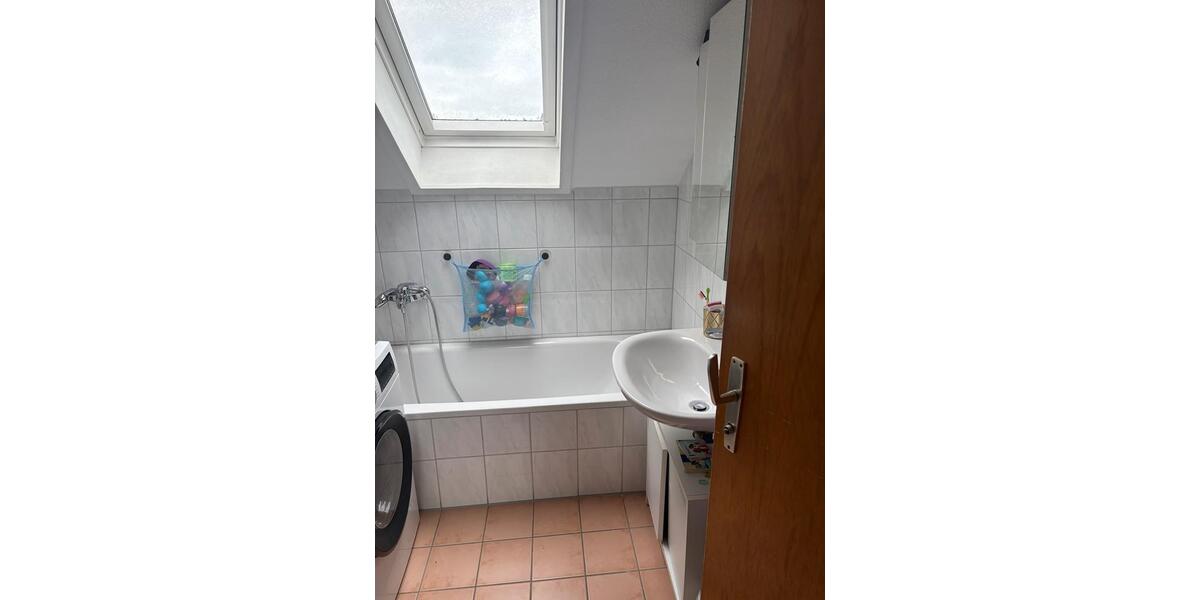 Dachgeschoßwohnung Calw - 3 Zimmer, 80 m&sup2;, 731&euro; | Angebot:26048758