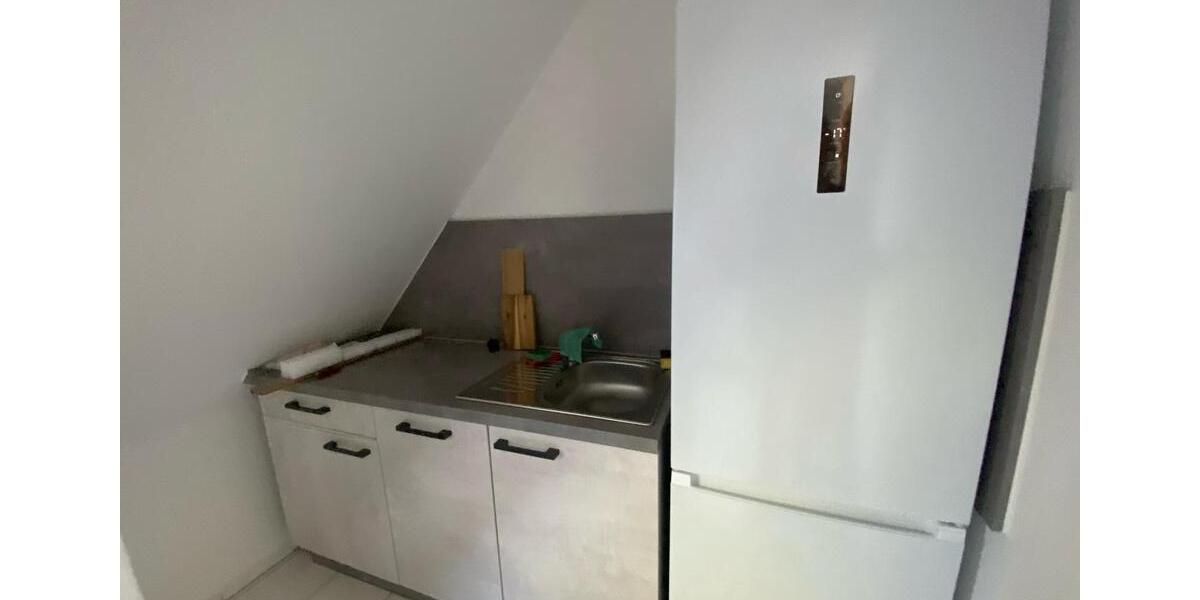 Dachgeschoßwohnung Elsteraue - 3 Zimmer, 46 m&sup2;, 330&euro; | Angebot:25538323