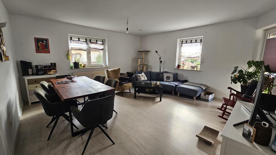Etagenwohnung Hallstadt - 3 Zimmer, 83 m&sup2;, 1.100&euro; | Angebot:24455491