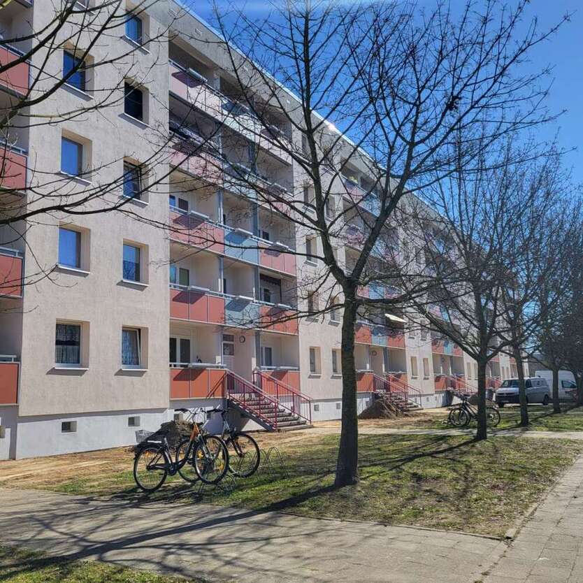 Wohnung zum Mieten in Güstrow 435 € 58.12 m²