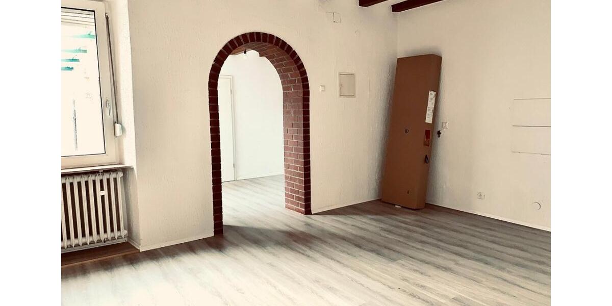 Einfamilienhaus Wallertheim - 8 Zimmer, 216 m&sup2;, 1.790&euro; | Angebot:25843115