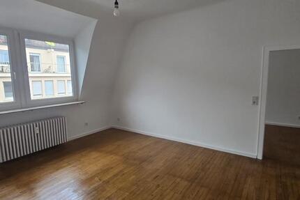 Dachgeschoss-Wohnung mit 4-ZKB in zentraler Lage von Saarbrücken! 4 zimmer