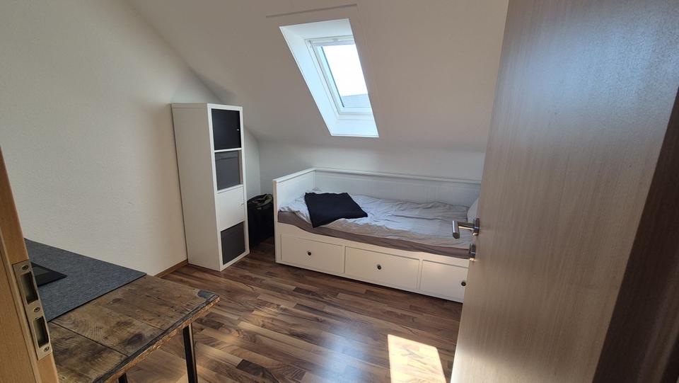 Dachgeschoßwohnung Selm - 3 Zimmer, 59 m&sup2;, 500&euro; | Angebot:26664038
