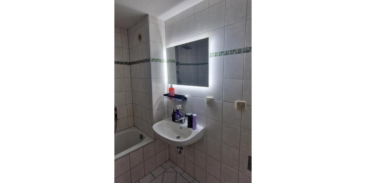 Etagenwohnung Rottendorf - 1 Zimmer, 85 m&sup2;, 805&euro; | Angebot:25650941