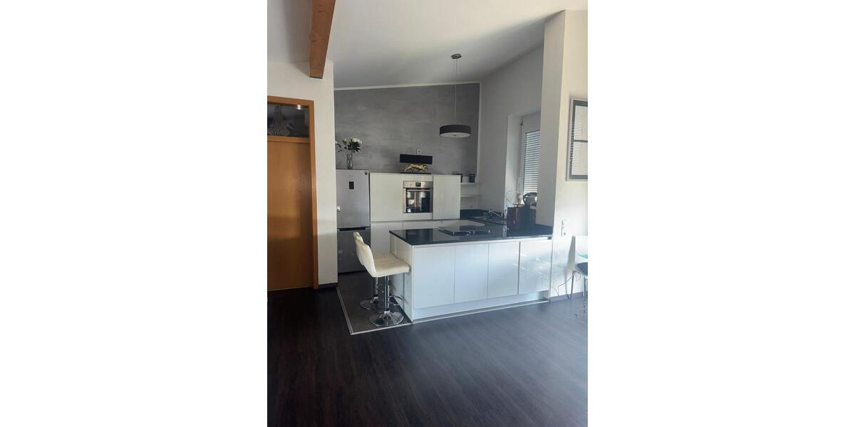 Einfamilienhaus Kornwestheim - 3 Zimmer, 80 m&sup2;, 1.600&euro; | Angebot:25151260