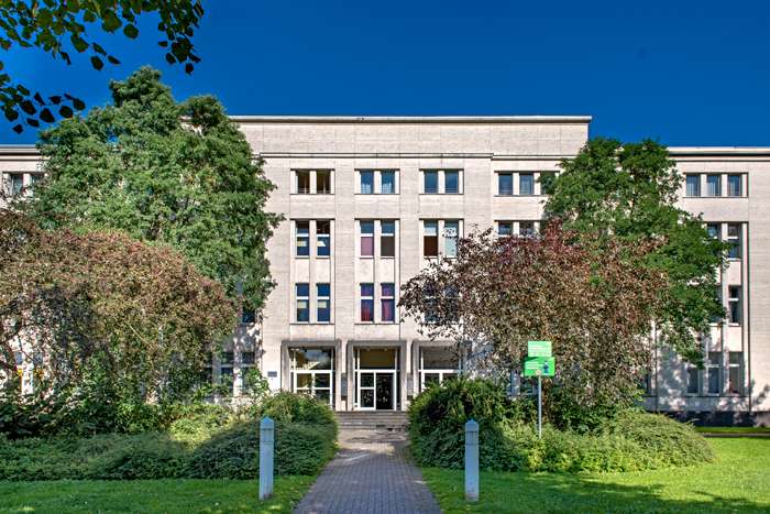 Etagenwohnung Dortmund Innenstadt Nord - 3 Zimmer, 78 m&sup2;, 424&euro; | Angebot:25272411