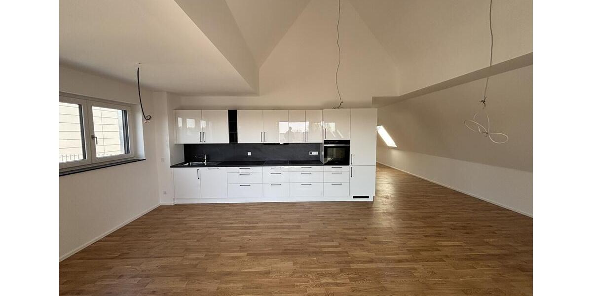 Dachgeschoßwohnung Ulm Söflingen - 3 Zimmer, 115 m&sup2;, 1.730&euro; | Angebot:25881294