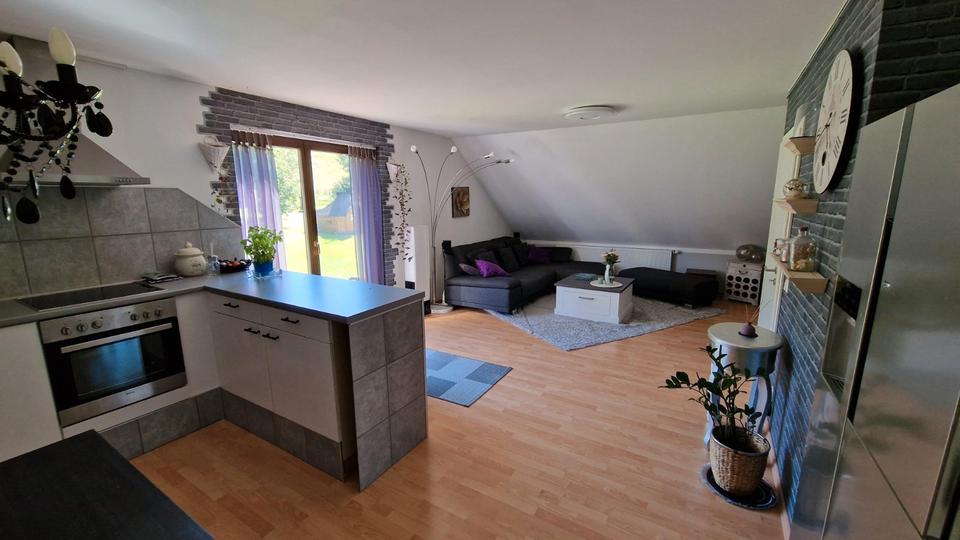 Etagenwohnung Gummersbach Berstig Süd - 2 Zimmer, 90 m&sup2;, 590&euro; | Angebot:26615573
