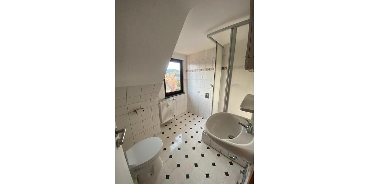Dachgeschoßwohnung Eschwege - 2 Zimmer, 55 m&sup2;, 400&euro; | Angebot:26125460