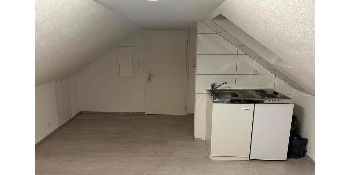 Dachgeschoßwohnung Tuttlingen - 1 Zimmer, 35 m&sup2;, 480&euro; | Angebot:25993679