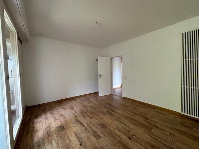 Etagenwohnung Zetel - 3 Zimmer, 92 m&sup2;, 900&euro; | Angebot:26634778