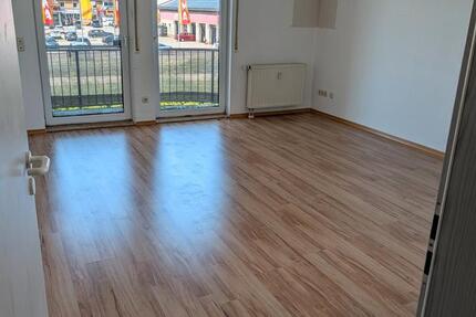 Wohnung Schwandorf - 3 Zimmer, 78 m&sup2;, 670&euro; | Angebot:26698823