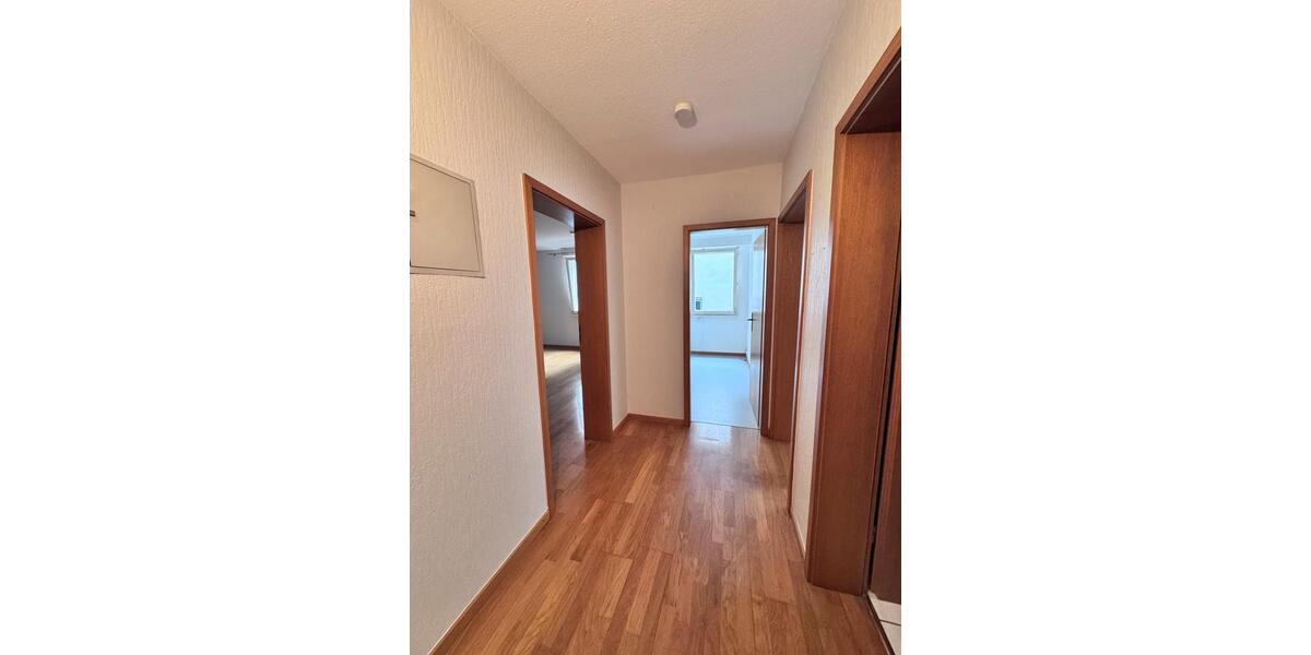 Etagenwohnung Radevormwald - 2 Zimmer, 57 m&sup2;, 480&euro; | Angebot:25365384