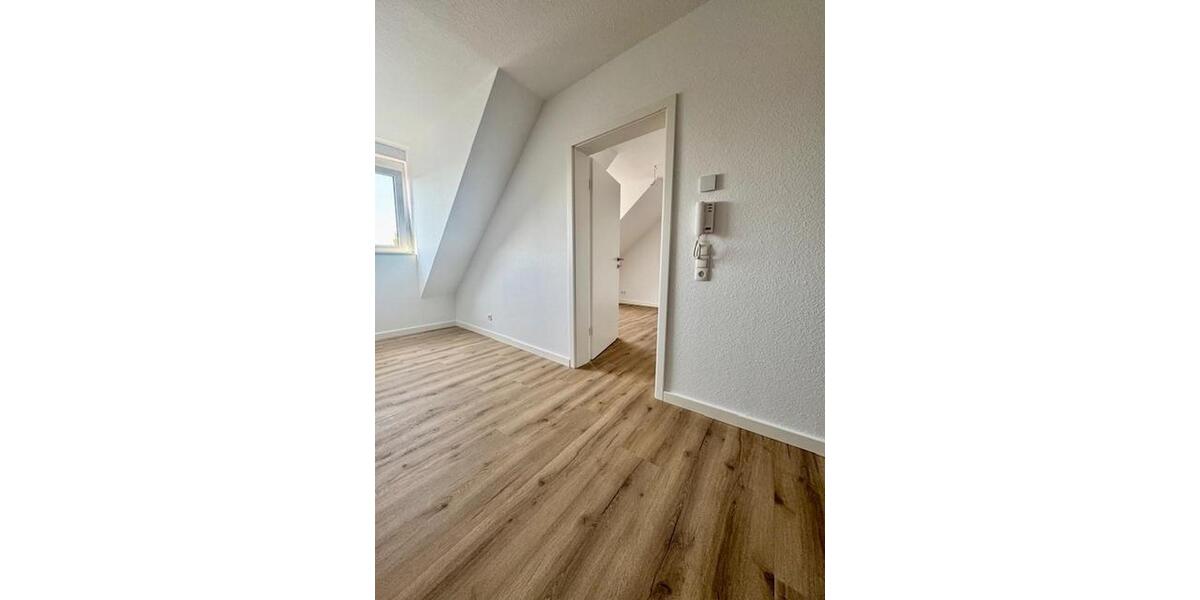 Dachgeschoßwohnung Karlsruhe Mühlburg - 2 Zimmer, 50 m&sup2;, 1.100&euro; | Angebot:25216539