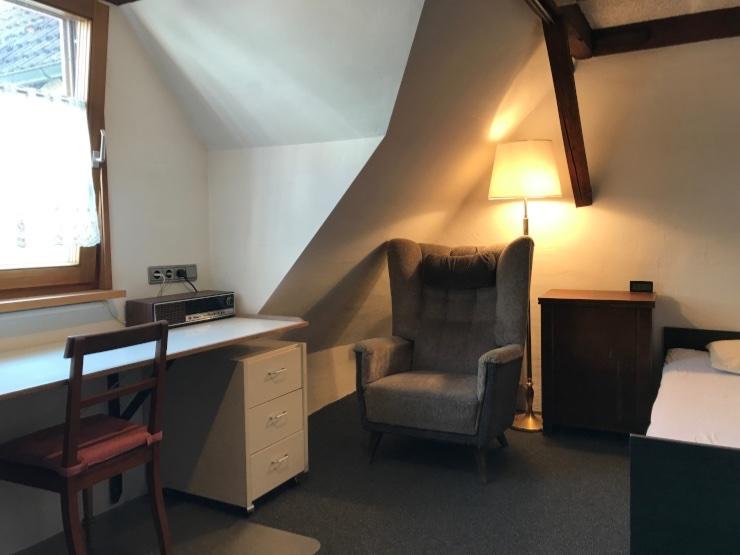 Wohnen auf Zeit Asperg - 1 Zimmer, 11 m&sup2;, 350&euro; | Angebot:26464259