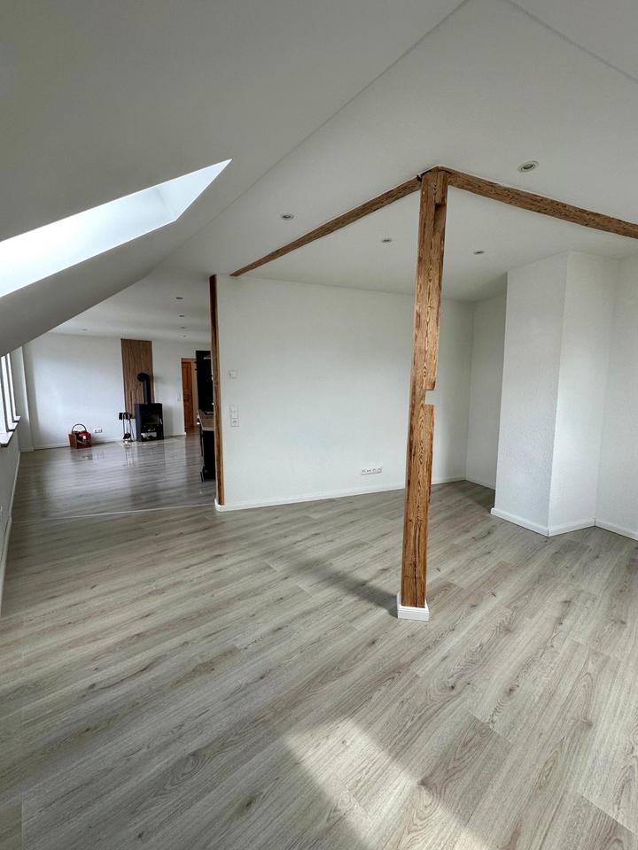 3,5 Zimmer Dachgeschoßwohnung in Reumtengrün (Auerbach Vogtland)