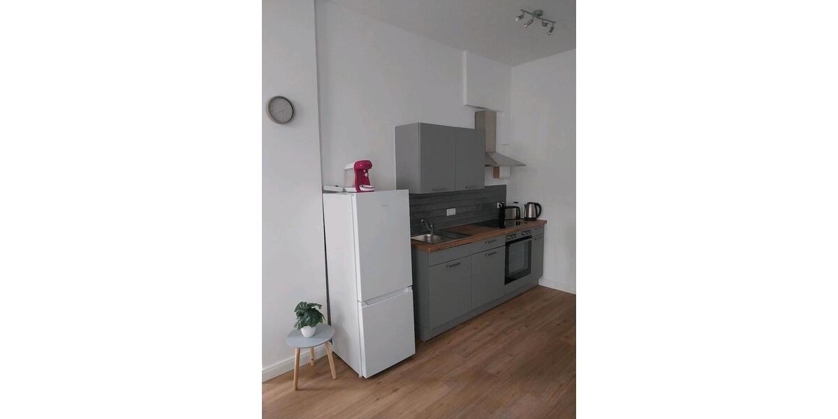 Schöne Möbelierte 1 Raumwohnung 1 zimmer