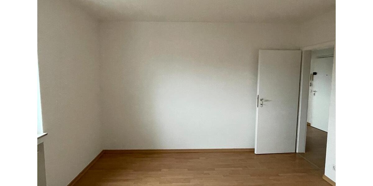 Etagenwohnung Saarbrücken Eschberg - 2 Zimmer, 56 m&sup2;, 510&euro; | Angebot:25066064