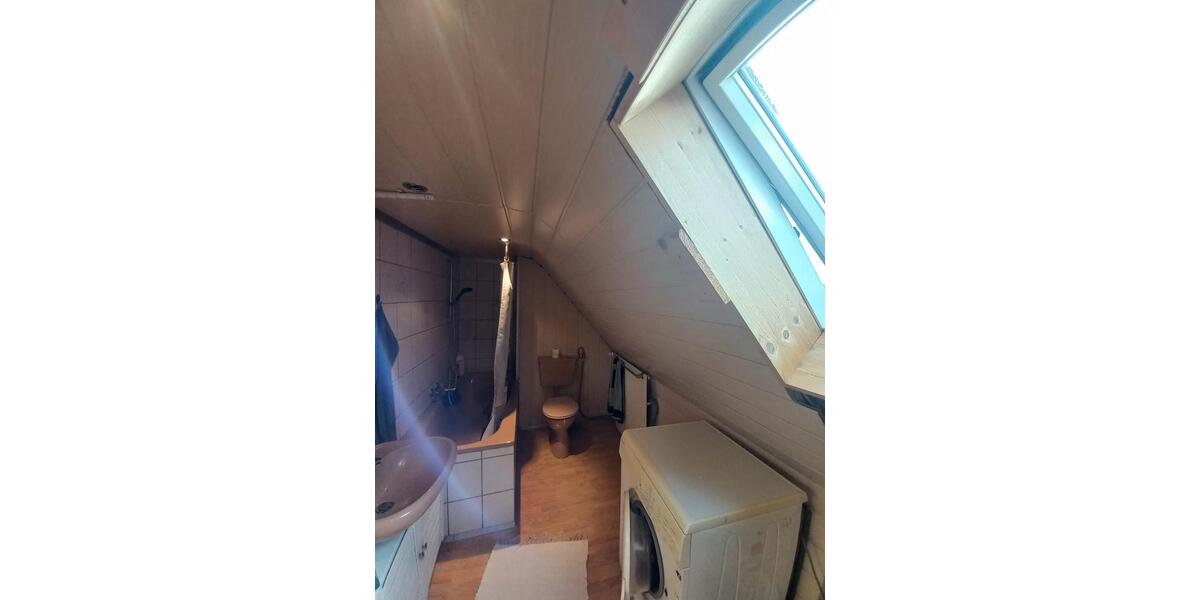 Dachgeschoßwohnung Haiger - 2 Zimmer, 64 m&sup2;, 420&euro; | Angebot:26103996