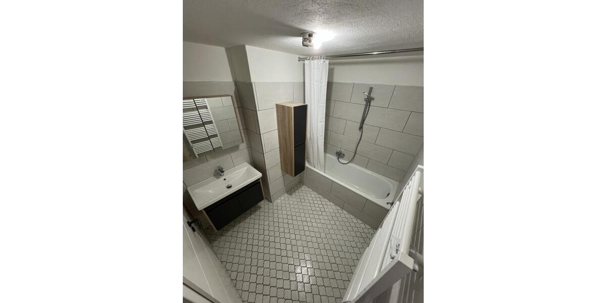 Etagenwohnung Grünstadt - 2 Zimmer, 75 m&sup2;, 895&euro; | Angebot:26678991