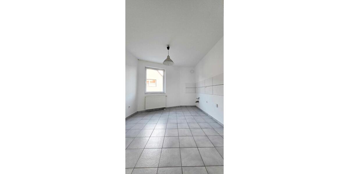 Etagenwohnung Bornheim - 2 Zimmer, 88 m&sup2;, 1.095&euro; | Angebot:26060431