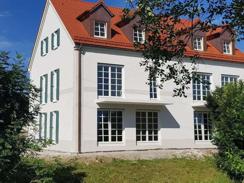 Haus zum Mieten in Erdweg 1.550 € 113.4 m²