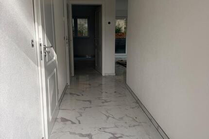Wohnung Solms - 2 Zimmer, 65 m&sup2;, 900&euro; | Angebot:26695776