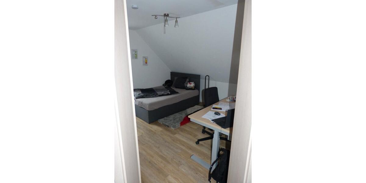Dachgeschoßwohnung Zapfendorf - 5 Zimmer, 135 m&sup2;, 1.210&euro; | Angebot:26019917