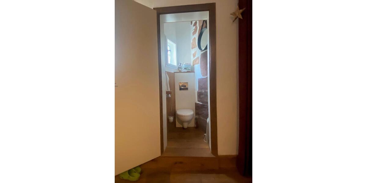 Hochparterre Rotenburg an der Fulda - 4.5 Zimmer, 130 m&sup2;, 1.100&euro; | Angebot:26632459